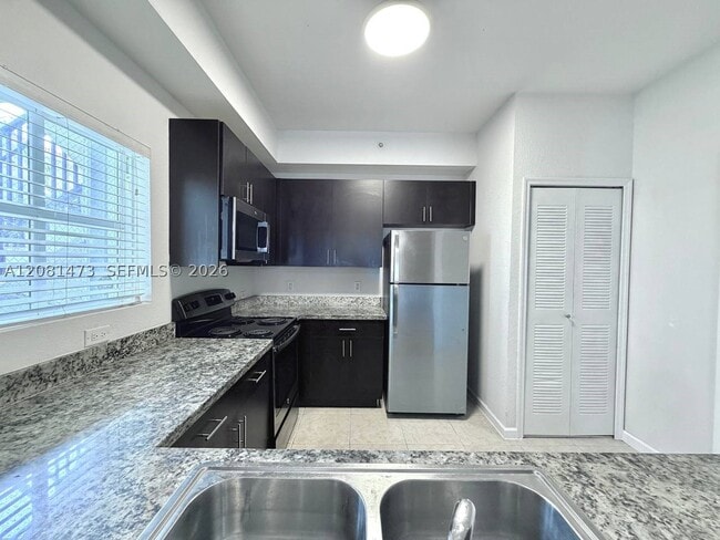 3429 W 80th St Unit 201