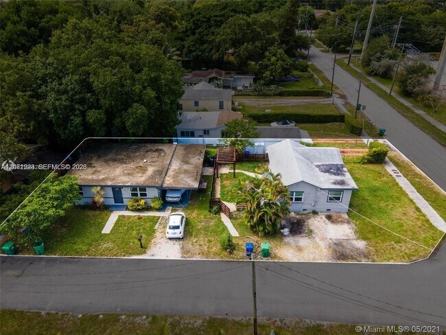 Building Photo - 440 NW 93rd St Unit 440