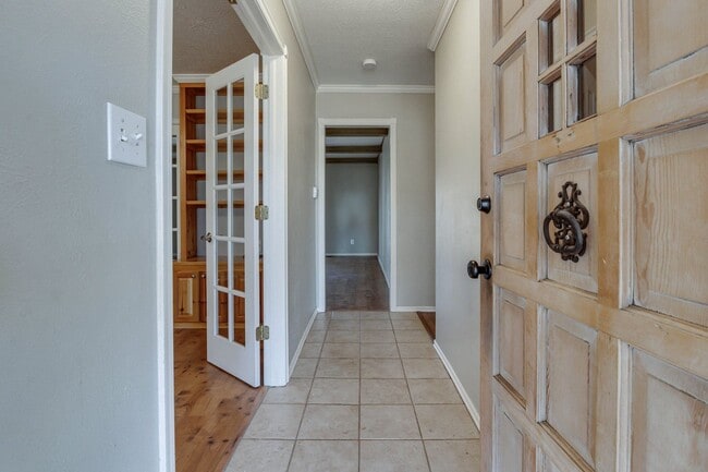 Photo - Three bed house in Coronado Heights