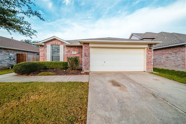 Photo - 2211 Lilac Cir