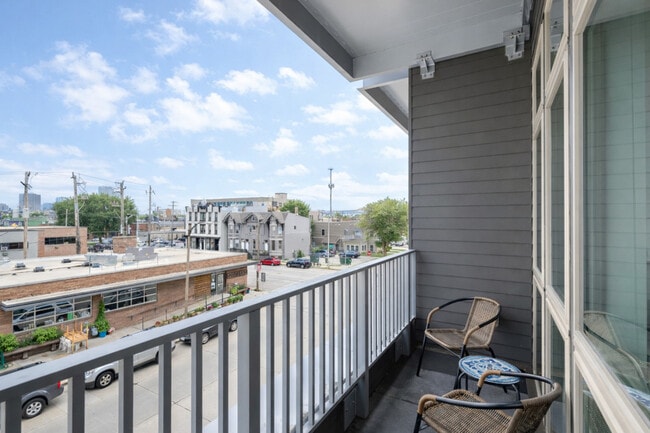 Photo - 211 W Mineral St Unidad SI ID1522305P
