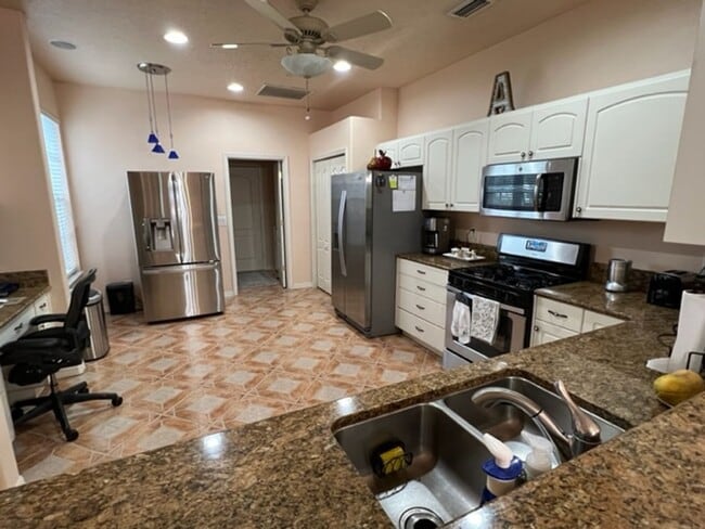 Photo - 4320 Aberdeen Cir