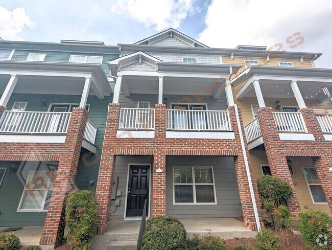 Building Photo - Great Location 3 Story 3 Bedroom, 3.5 Bath... Rental