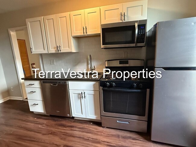 Building Photo - 716 N High St Unit 1 Rental