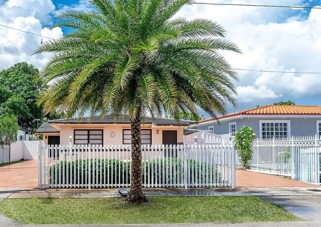 Photo - 250 NW 55th Ct