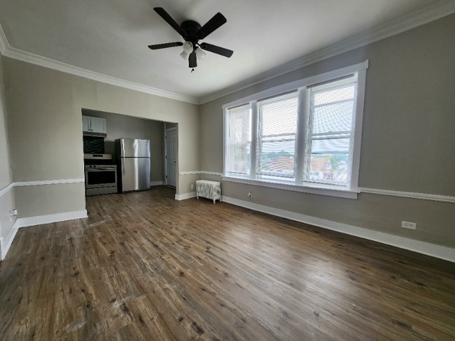 Building Photo - 7848 S Burnham Ave Rental