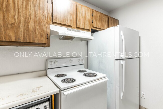 Photo - 4888 S Highland Cir