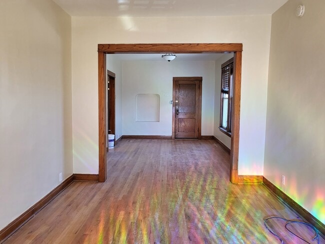 Photo - 4950 W Warwick Ave