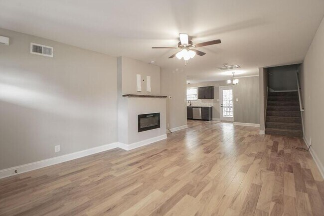 Photo - 2994 Gibbs Ln