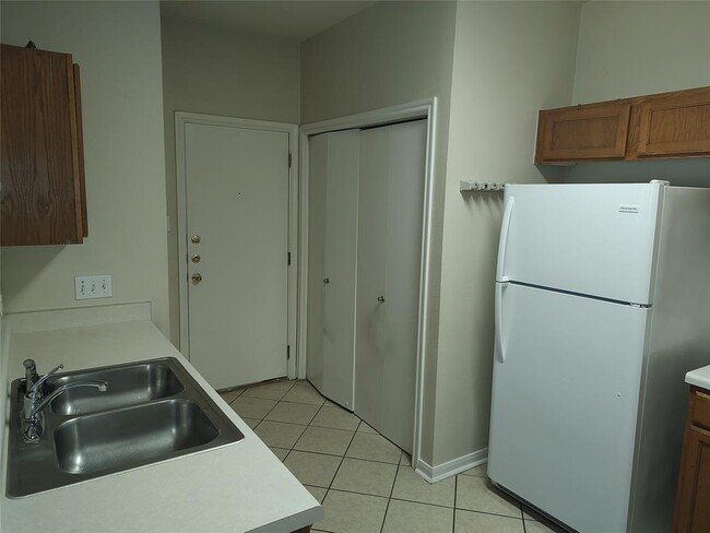 Photo - 2206 S Bagdad Rd