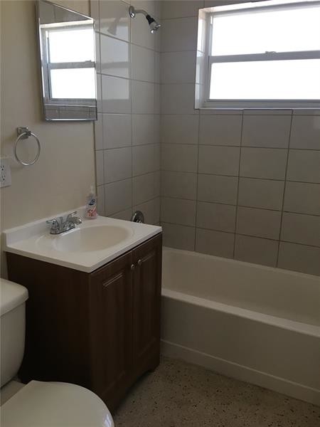 Photo - 528 NW 19th Ave