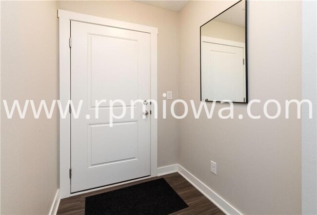 Photo - UPDATED!! 2 Bedroom, 2.5 Bath Townhome in Ankeny