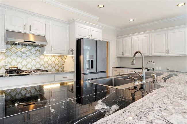 Photo - 5360 Northwater Way