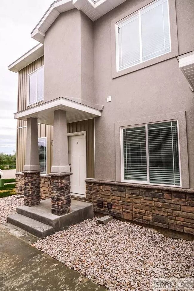 Photo - 706 S Saturn Ave