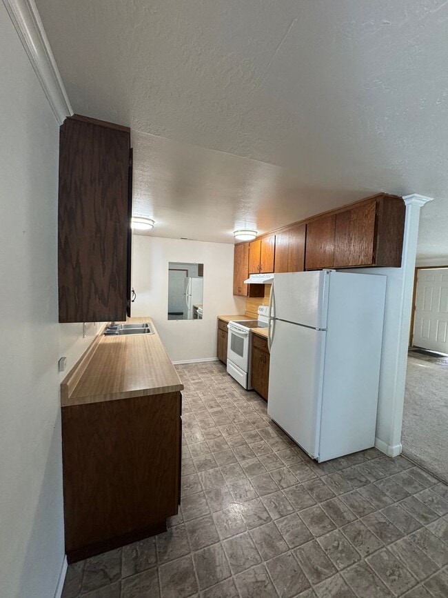 Photo - Canyonville 3 Bedroom 2 Bath with Garage a...