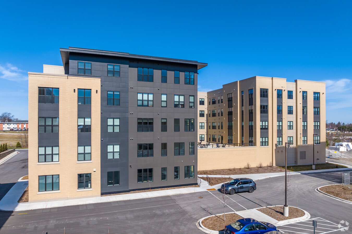 Avenue West - Avenue West Apartments