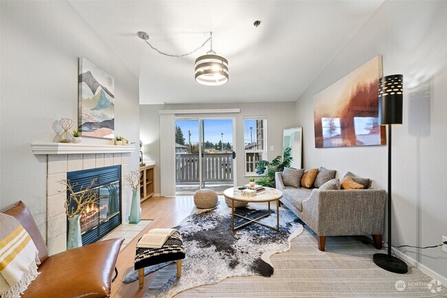 Building Photo - 215 100th St SW Rental