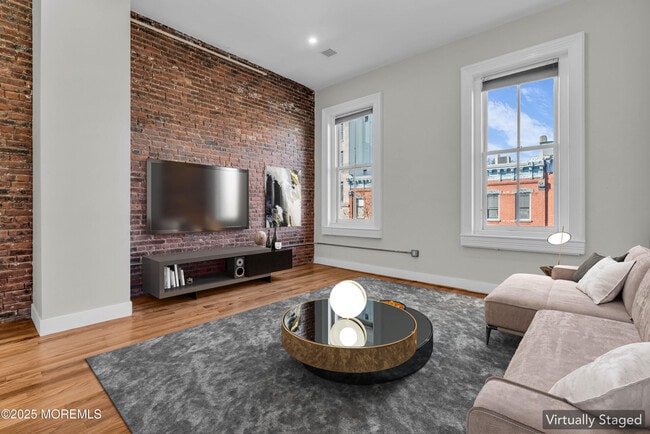 Photo - 7 Broad St Unit 4