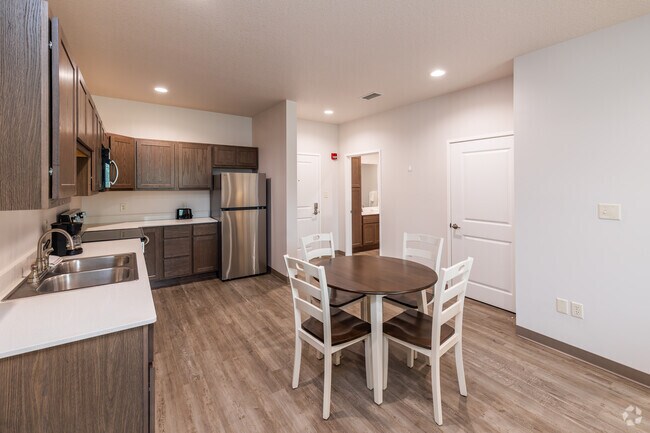 1BD, 1BA - 760SF - Kitchen