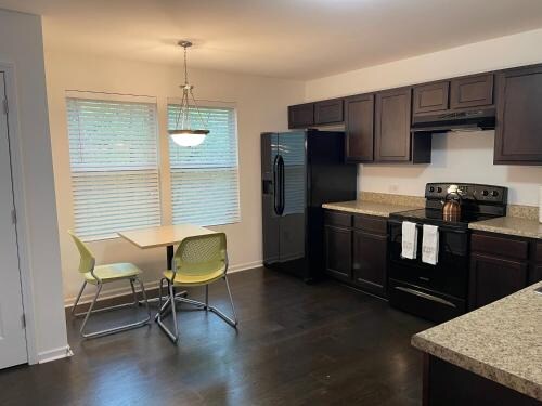 Photo - 1033 Rook Rd