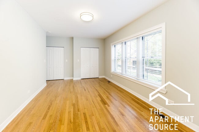 Photo - 3527 N Broadway St Unidad 1W