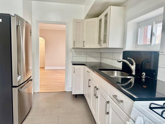 Photo - 79-80-80 77th Rd