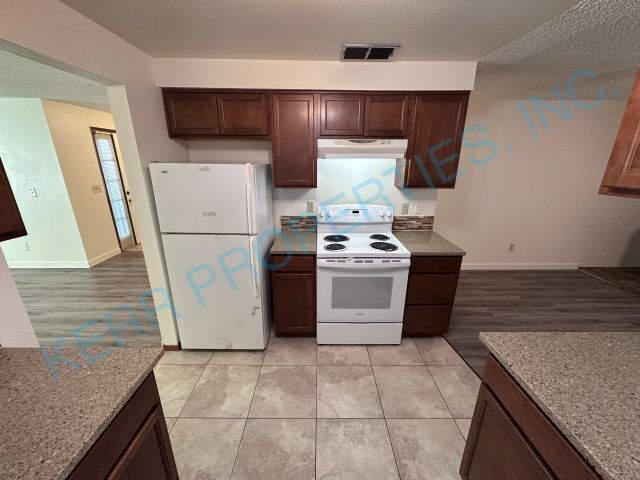 Photo - 509 SE 15th St