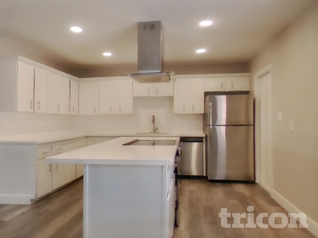 Photo - 14028 N 33rd Dr