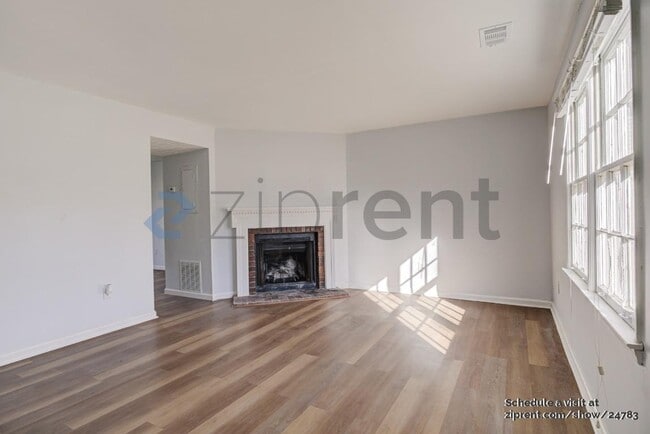 Photo - 5290 Stonebush Terrace