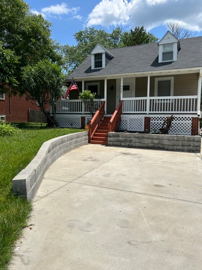 Building Photo - 9407 Colesville Rd Rental