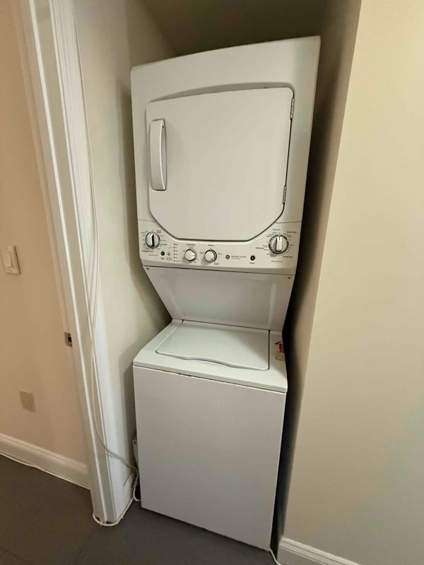 Photo - 1614 17th St SE Unit 1