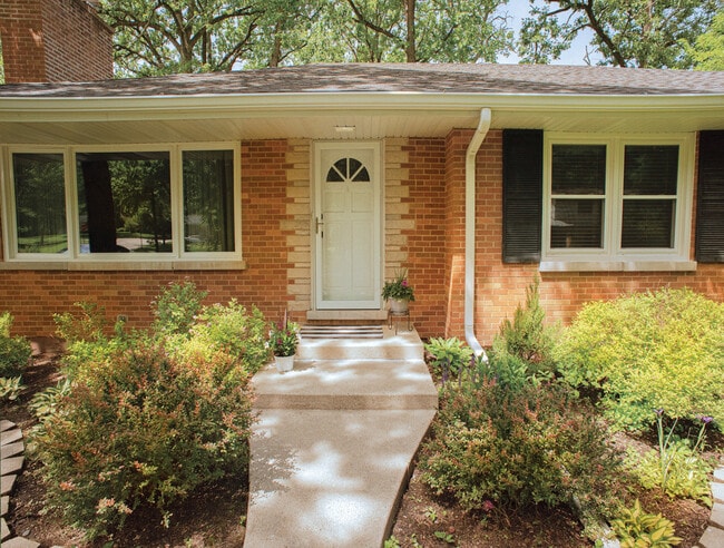 Photo - 1136 Waveland Rd House