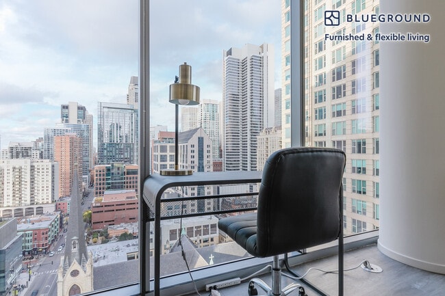 Photo - 8 E Huron St Unidad FL21-ID1113