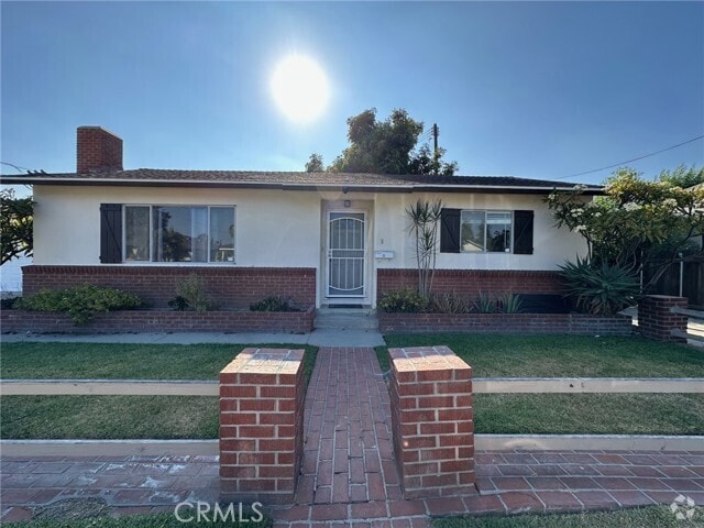 Building Photo - 4353 Huddart Ave Rental