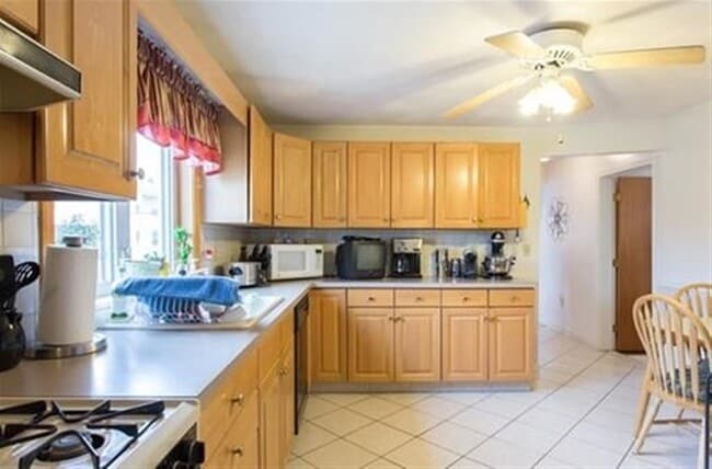 Building Photo - 89 Princeton St Unit 1 Rental