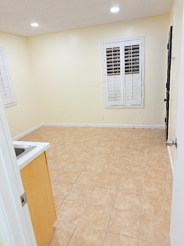 Photo - 864 Stanford Ave Unit B