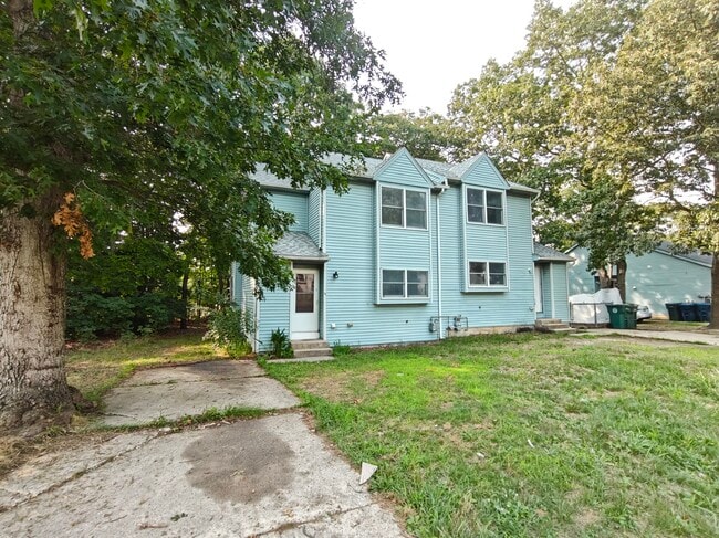 10 S Indian Valley Ct