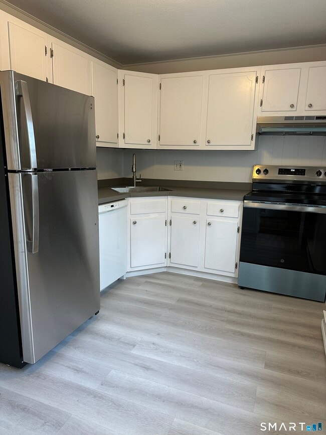 Photo - 18 Canterbury Arms Unit 18