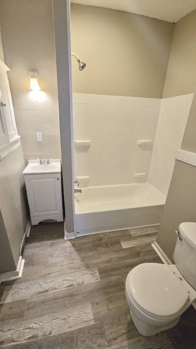 Photo - 5914 Lalite Ave