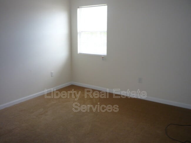 Photo - 132 Rolland St Unit Apt 1
