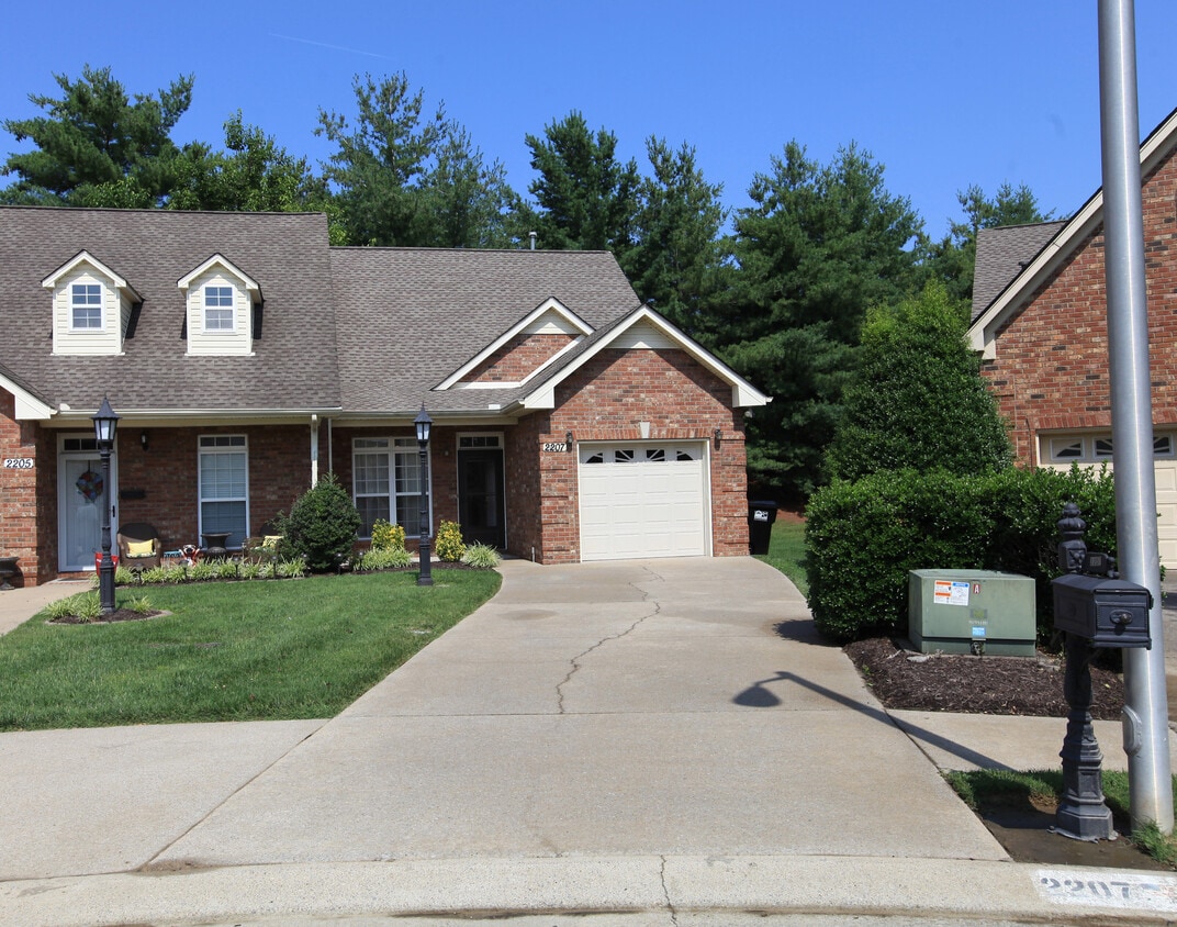 Photo - 2207 Stanford Ct-