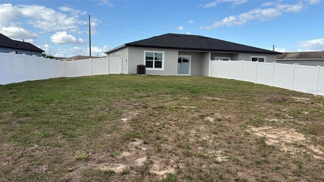 Photo - 833 Colville Dr