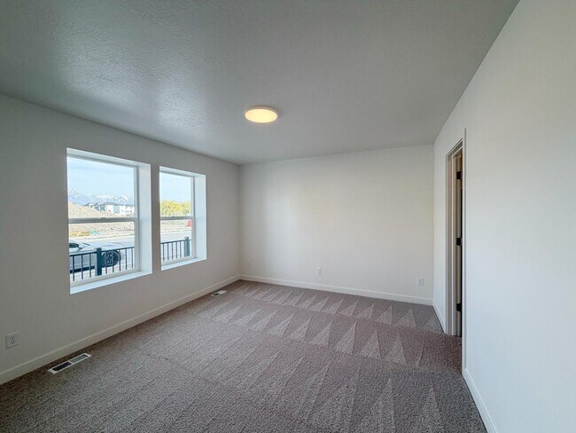 Photo - 502 S 1140 W