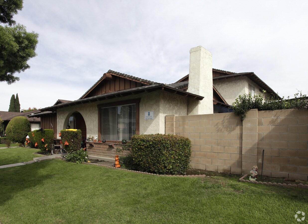 Photo - Delano 2 Apartments