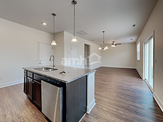 Photo - 2932 Throneberry Ln