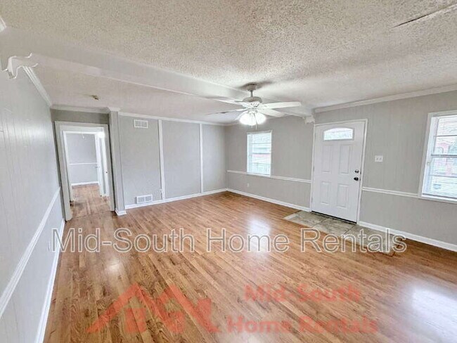 Photo - 1904 Capri Rd