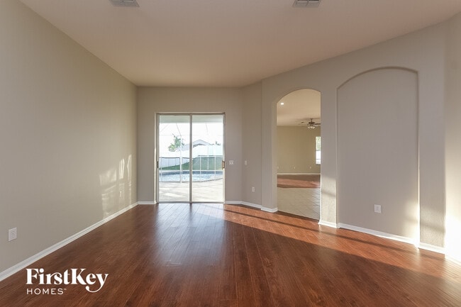5032 Balsam Dr