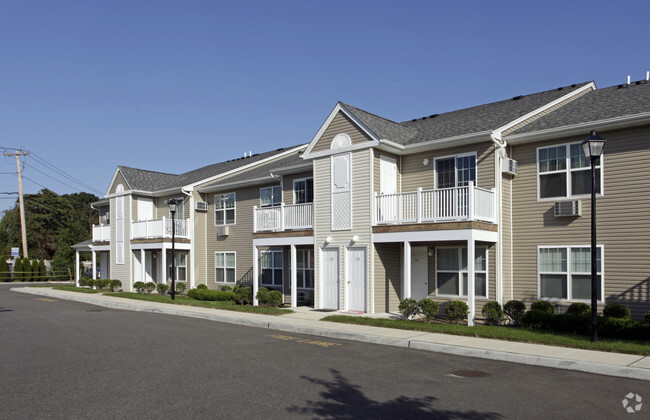 Fairfield Maples at North Lindenhurst - Fairfield Maples at North Lindenhurst Apartamentos