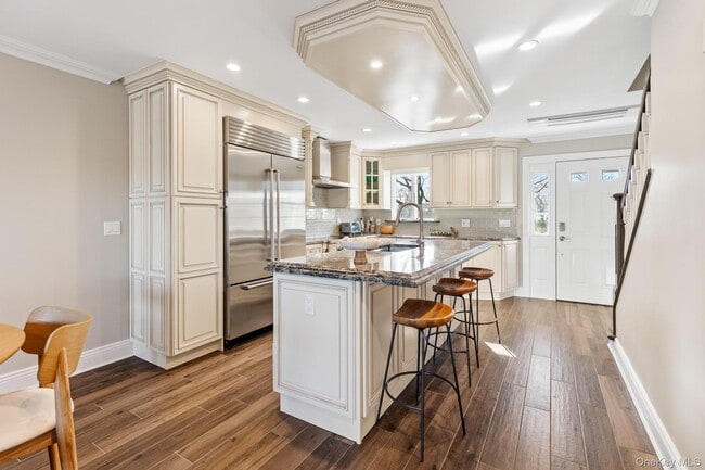 Photo - 3047 Mitchell Rd