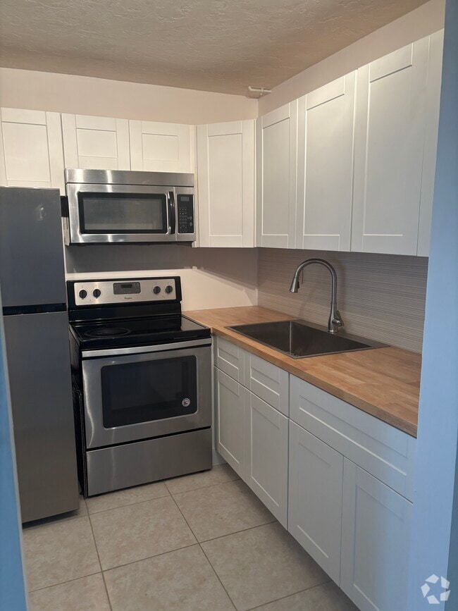 Building Photo - 289 Andover L Unit 289 Andover L Rental